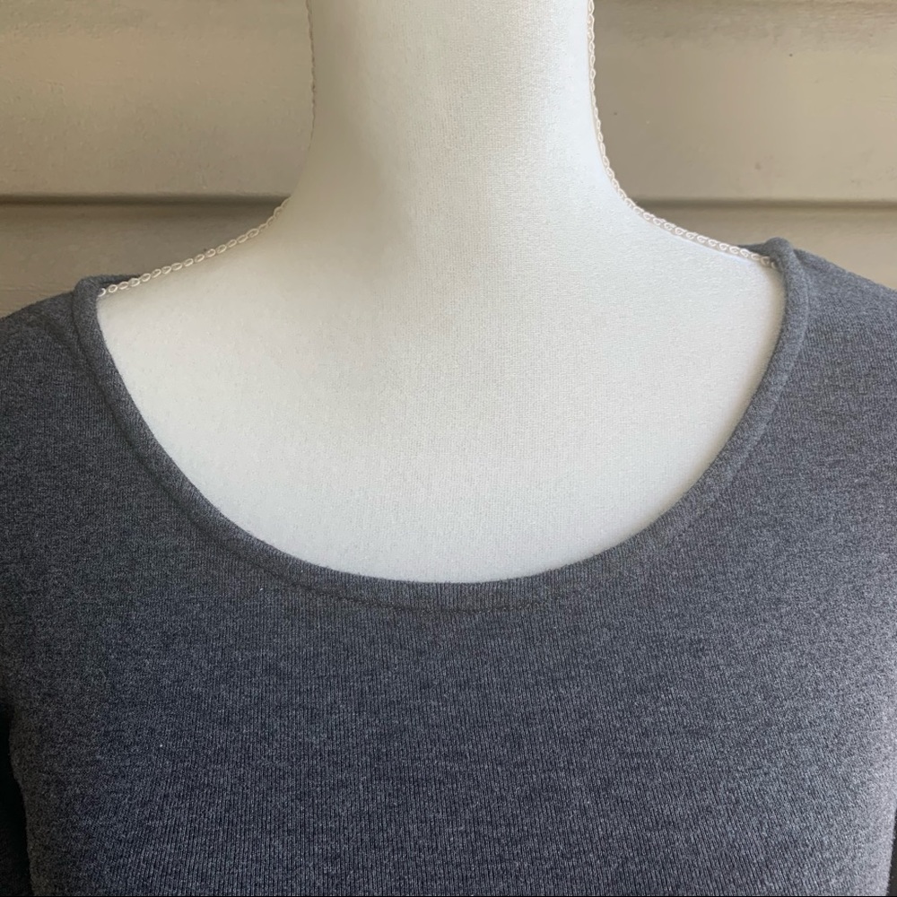 •Bobeau•Soft Gray Three-Quarter Sleeve Peplum Top - Picture 3 of 6